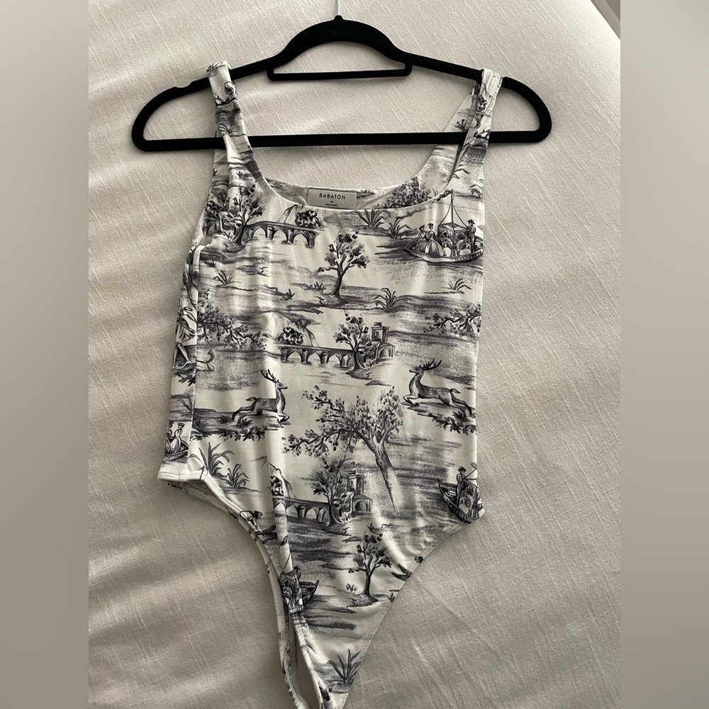Aritzia Babaton Bodysuit in Toile